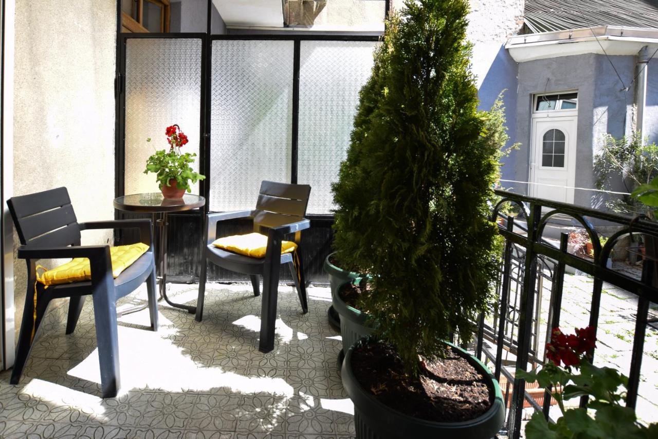 Crown Apartment - Your Most Comfortable Stay Belgrado Exterior foto