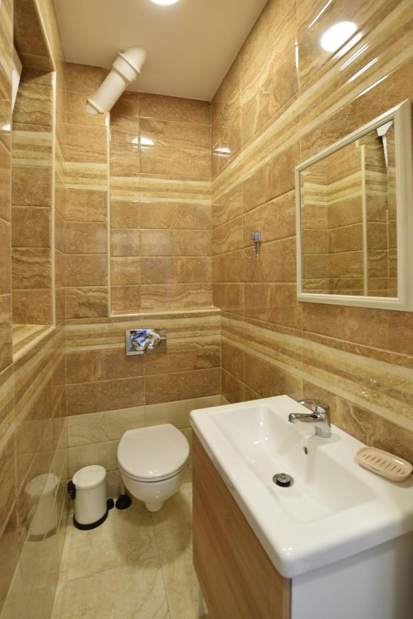 Crown Apartment - Your Most Comfortable Stay Belgrado Exterior foto