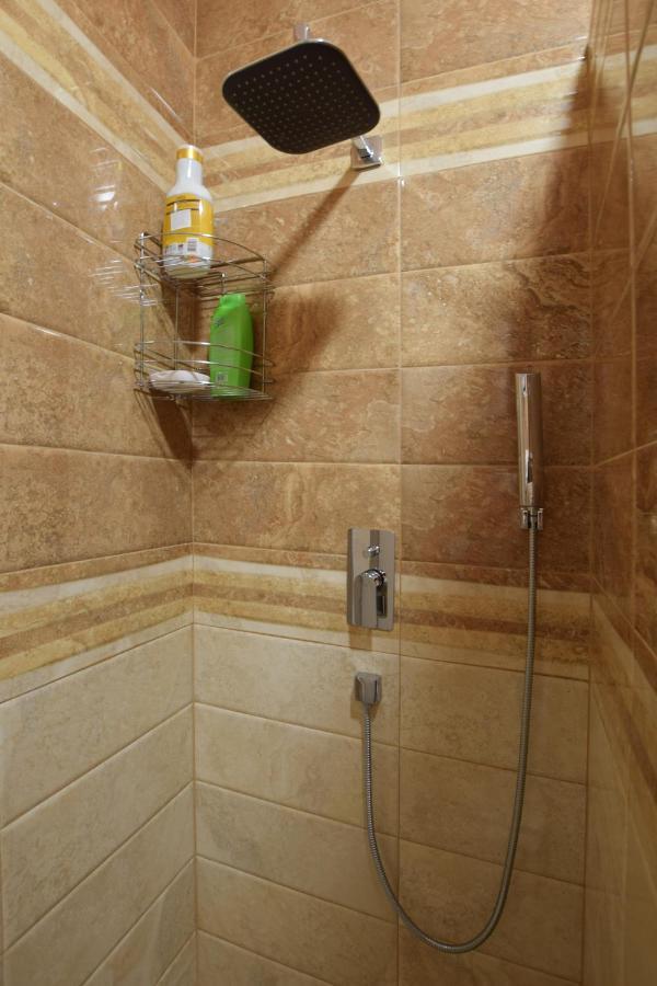 Crown Apartment - Your Most Comfortable Stay Belgrado Exterior foto